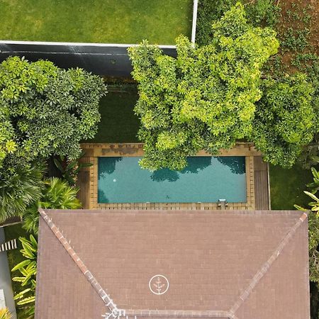Oyama City View Villa 4 Bedrooms With A Private Swimming Pool Бандунг Екстериор снимка