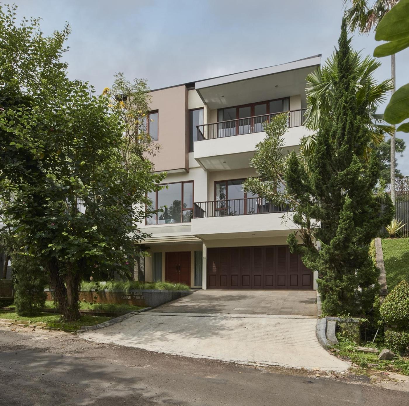 Oyama City View Villa 4 Bedrooms With A Private Swimming Pool Бандунг Екстериор снимка